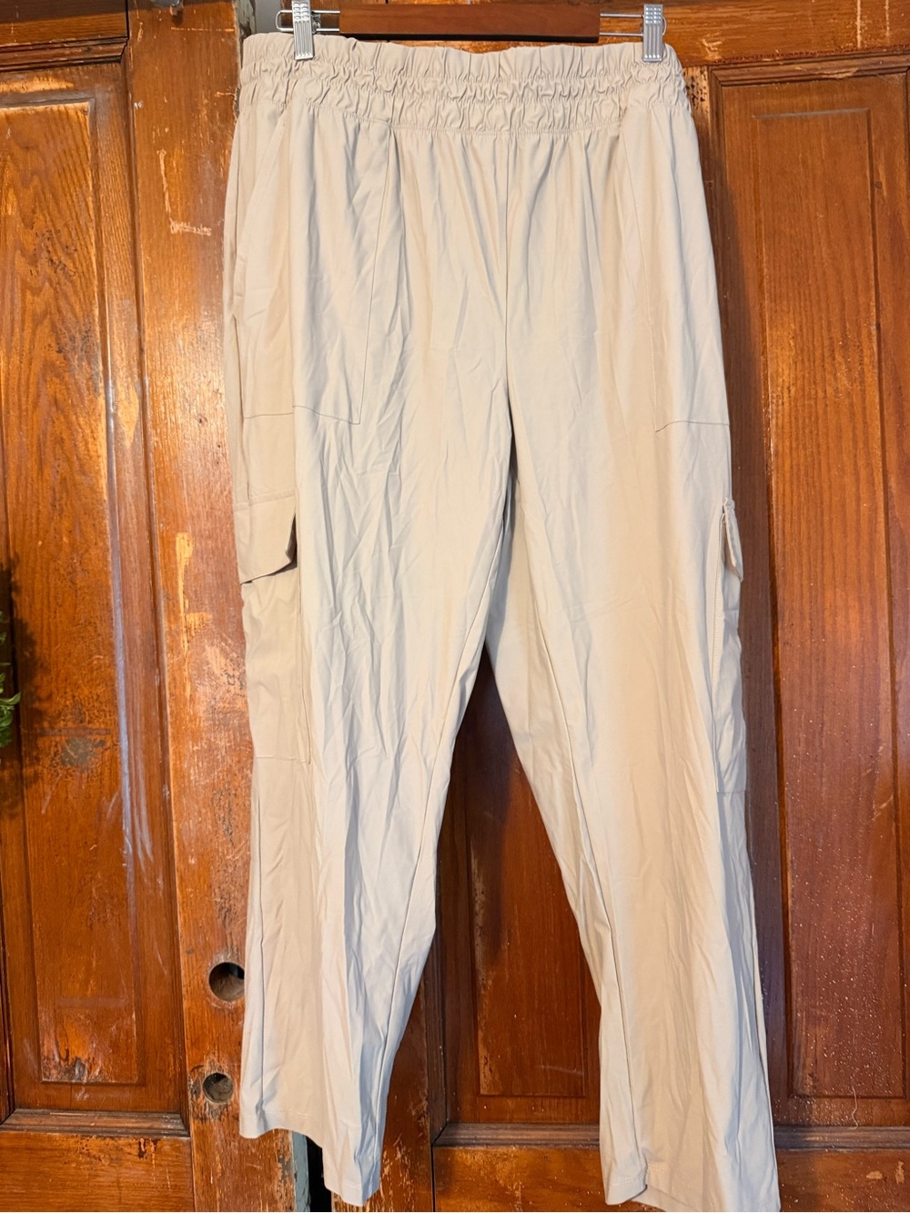 Old Navy Beige Women's Cargo Pants with Elastic Waistband